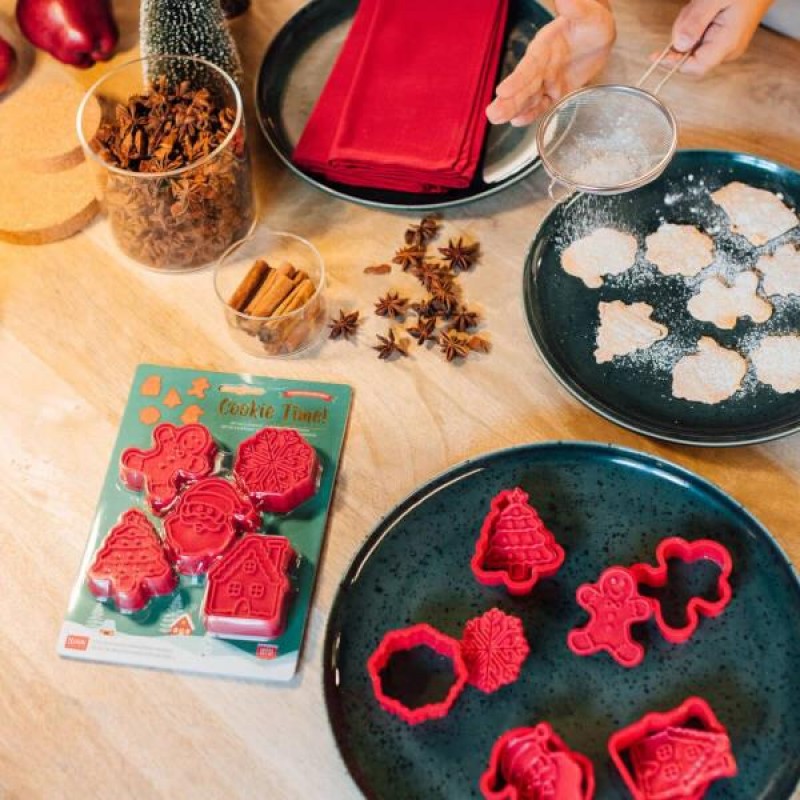 Legami Set of 5 Cookie Cutters with Stamps - Cookie Time!